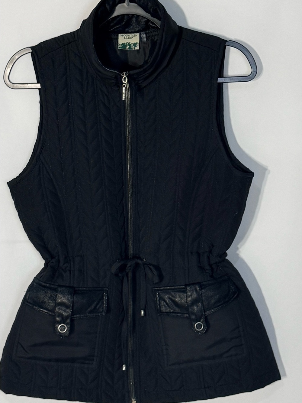 Mountain Lake Black Quilted Utility Vest Faux Leather Trim Size Small - Picture 3 of 8